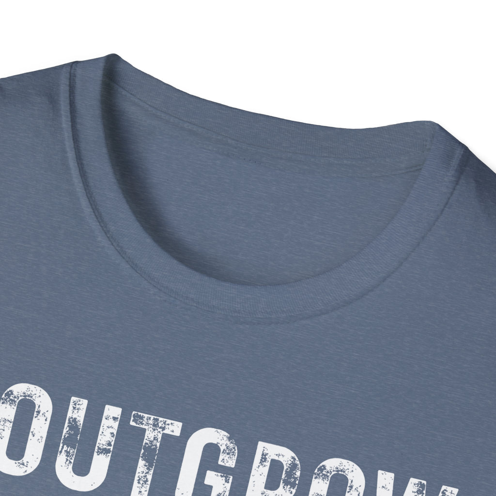 OUTGROW. T-shirt.