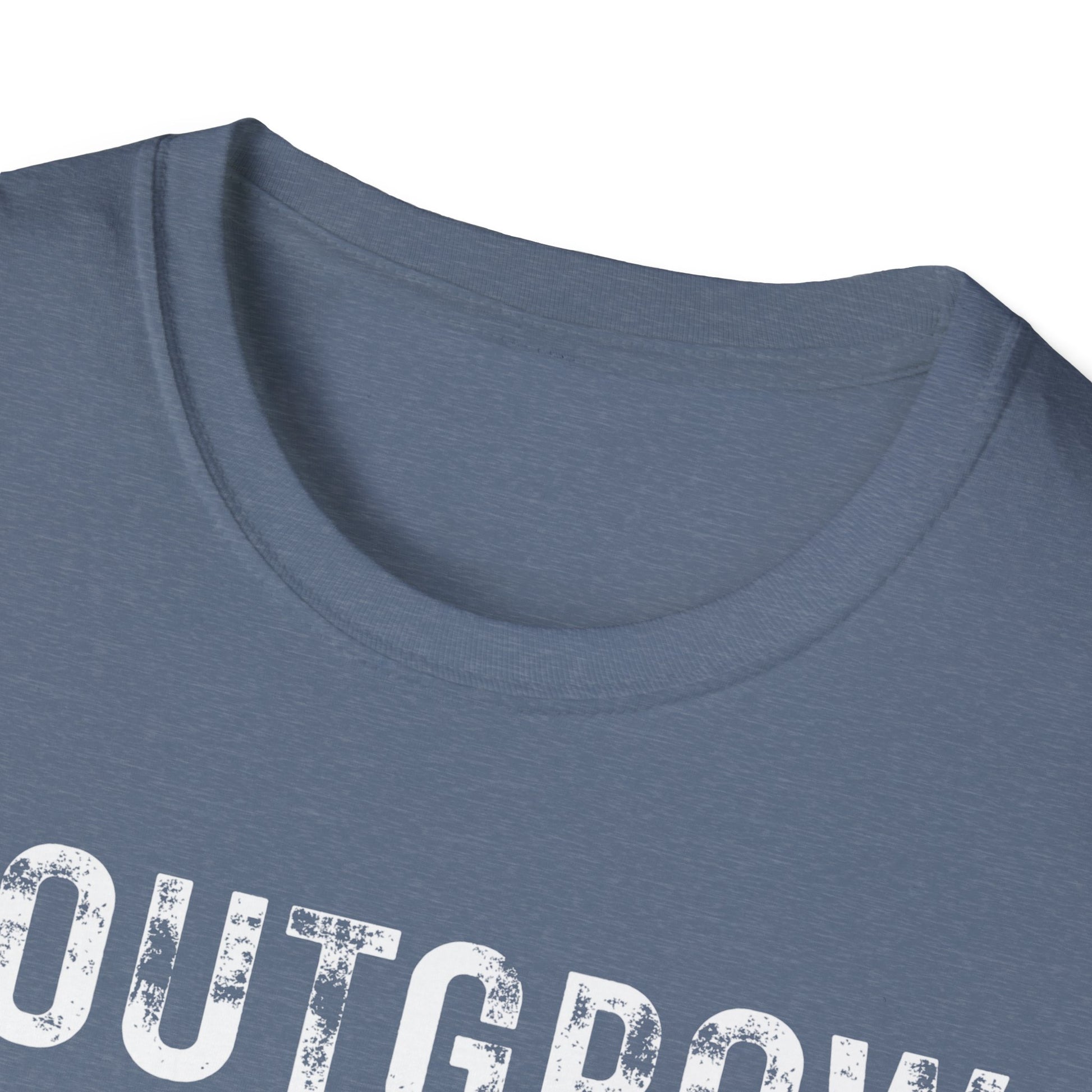 OUTGROW. T-shirt.