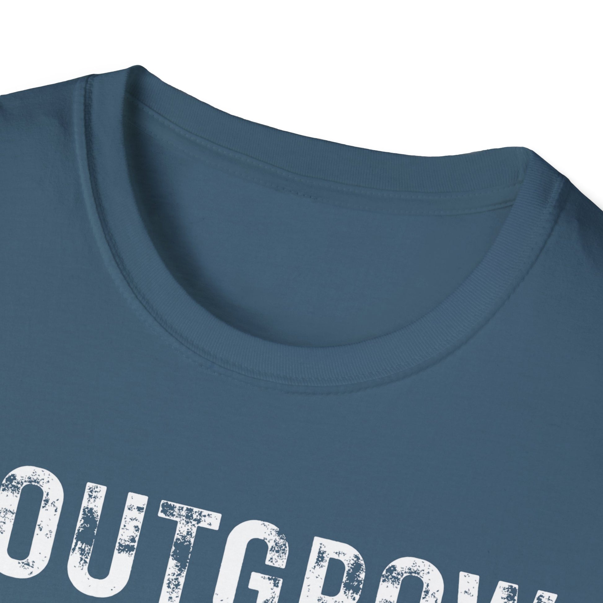 OUTGROW. T-shirt.