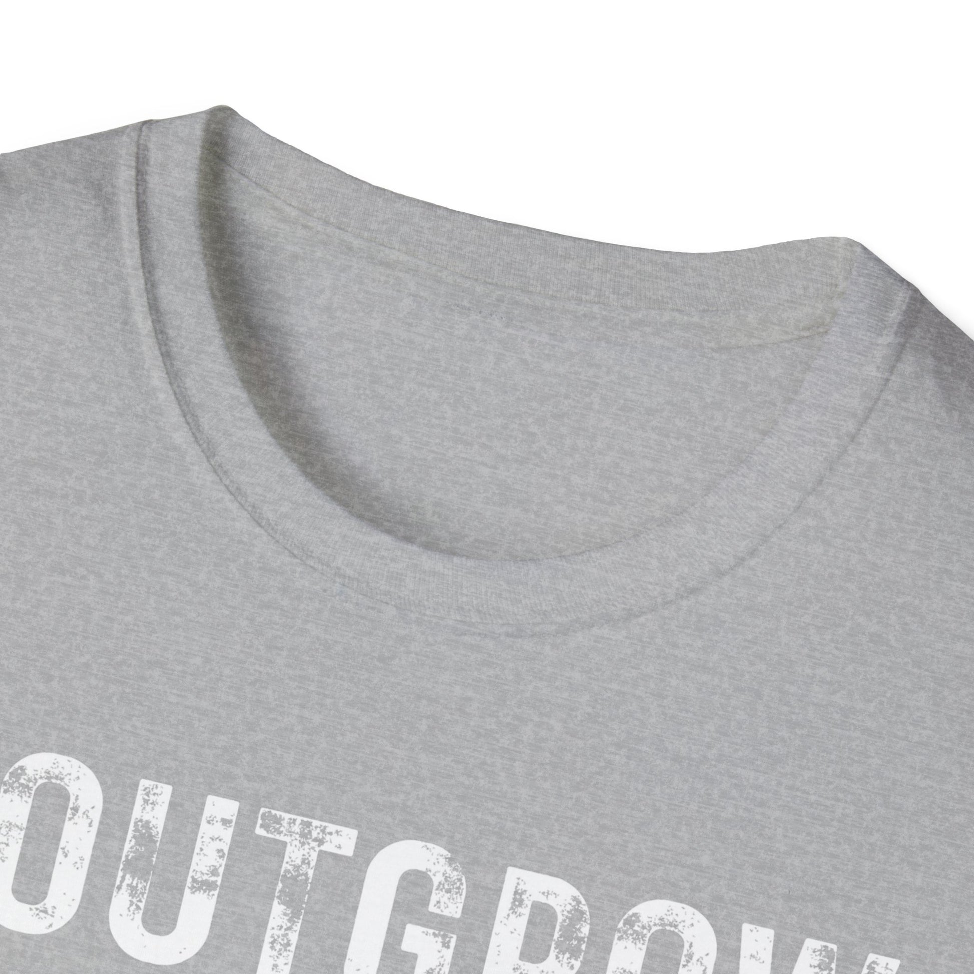 OUTGROW. T-shirt.